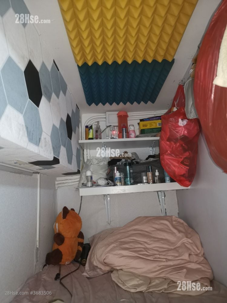 Hanyee Building Rental 4 Bathrooms 708 ft²