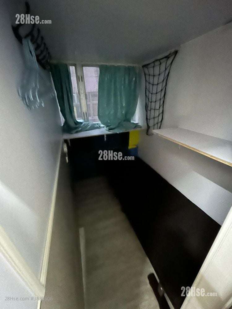 Hanyee Building Rental 4 Bathrooms 708 ft²