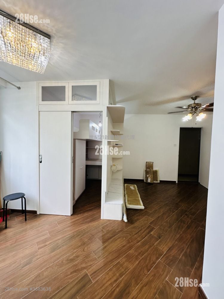 Telford Gardens Sell 3 Bedrooms , 2 Bathrooms 538 ft²