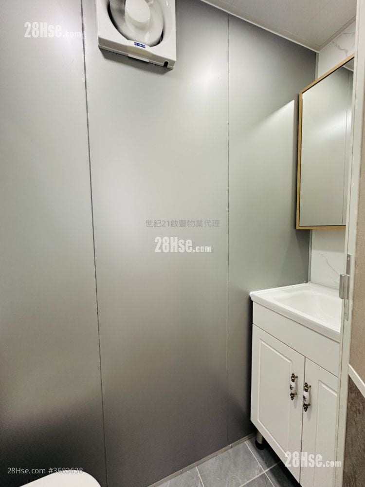 Telford Gardens Sell 3 Bedrooms , 2 Bathrooms 538 ft²