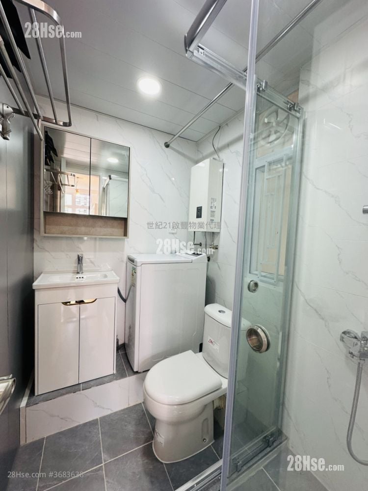 Telford Gardens Sell 3 Bedrooms , 2 Bathrooms 538 ft²