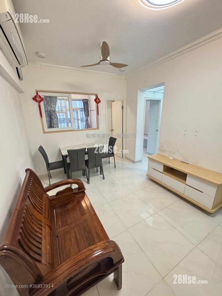 Hung Kwong Building Sell 3 Bedrooms , 1 Bathroom 412 ft²