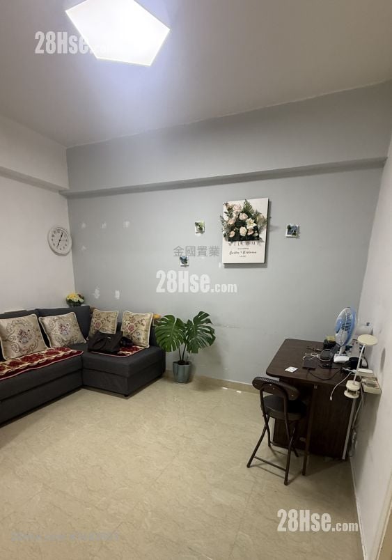 Parkes Mansion Sell 2 Bedrooms , 1 Bathroom 368 ft²