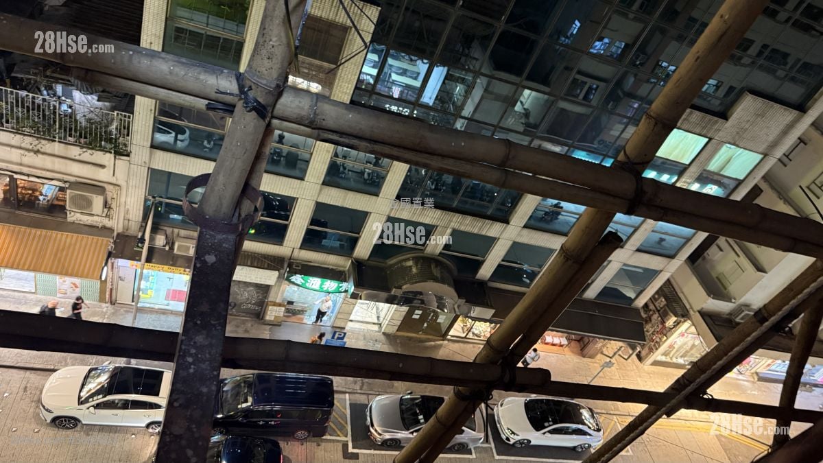 Parkes Mansion Sell 2 Bedrooms , 1 Bathroom 368 ft²