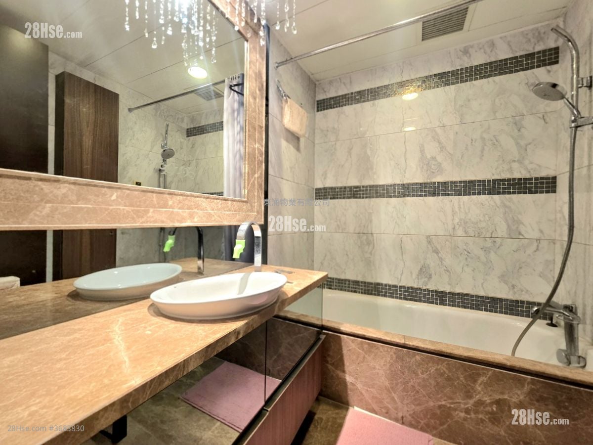 Lamer Sell 4 Bedrooms , 5+ Bathrooms 2,355 ft²