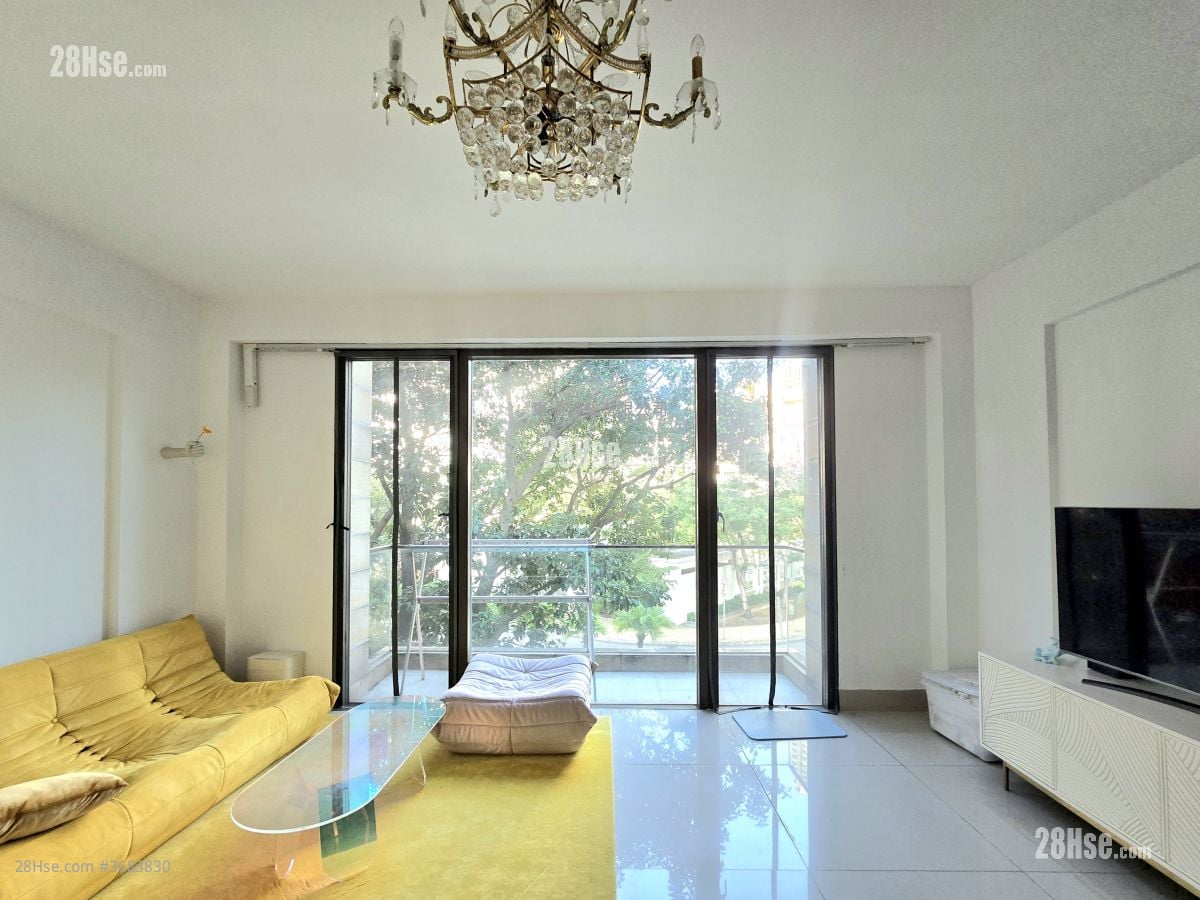 Lamer Sell 4 Bedrooms , 5+ Bathrooms 2,355 ft²