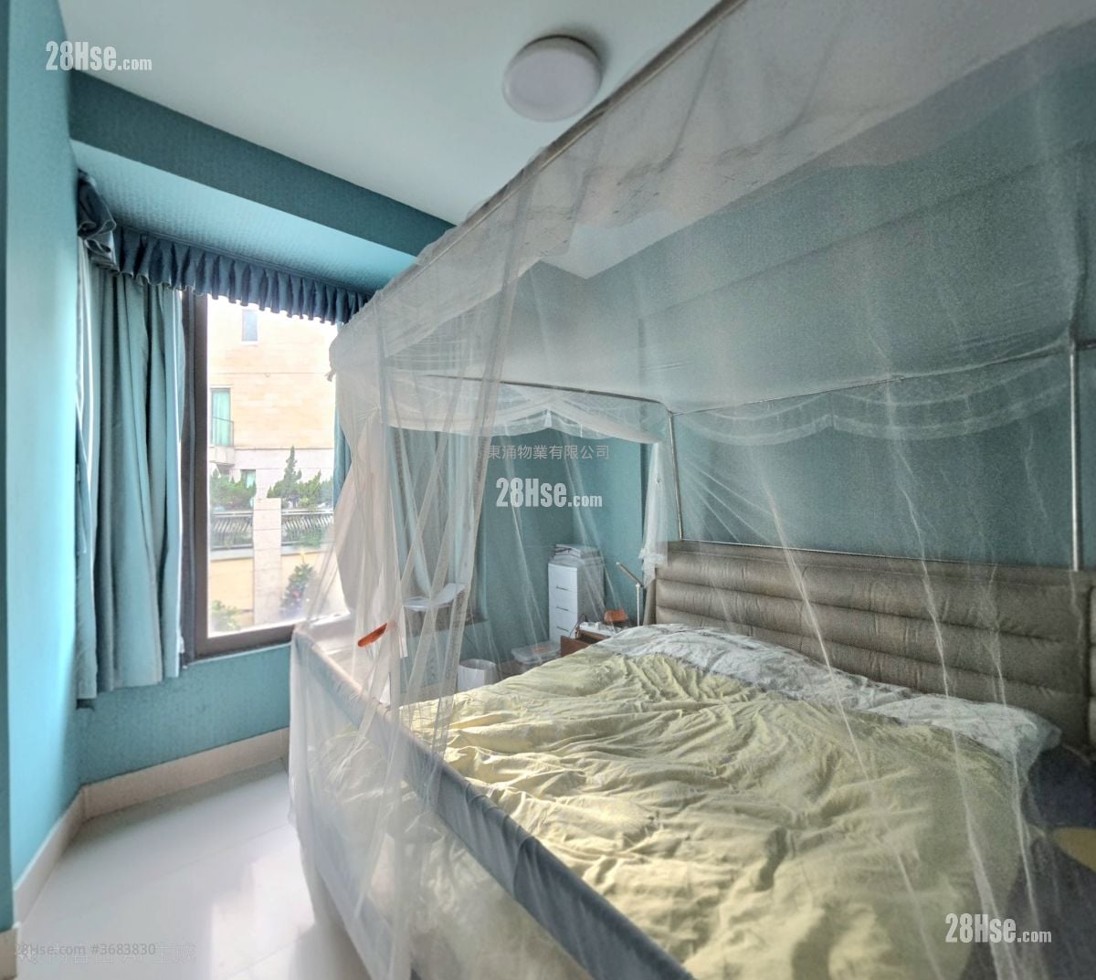 Lamer Sell 4 Bedrooms , 5+ Bathrooms 2,355 ft²