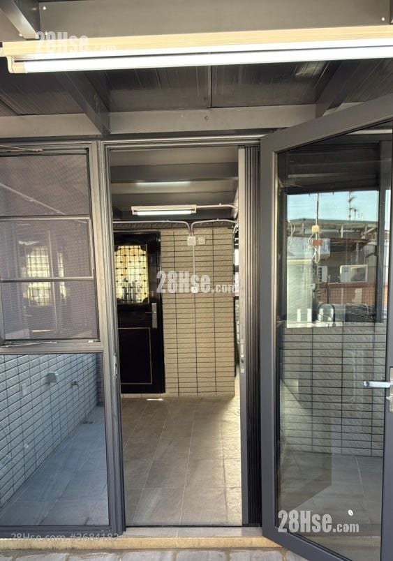 Village Rental 400 ft²