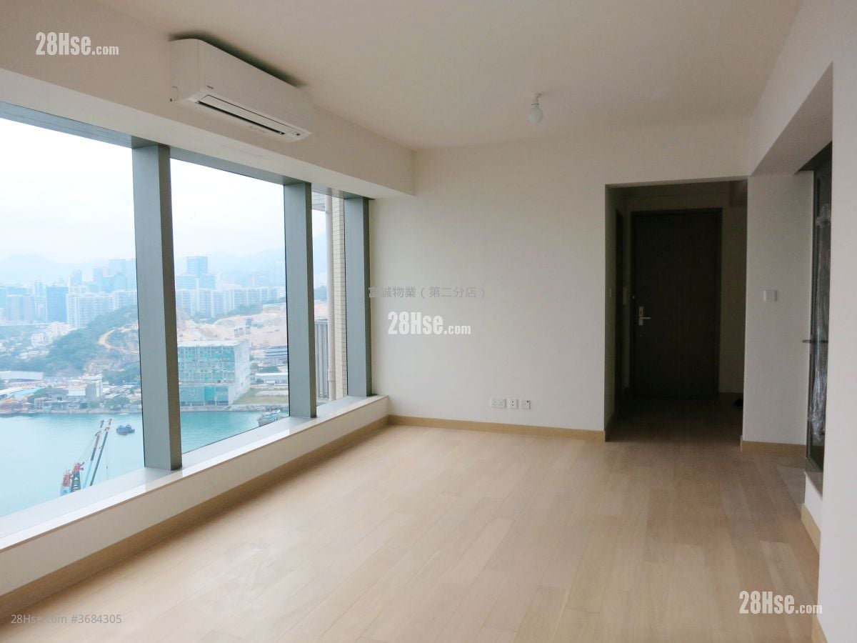 Peninsula East Rental 3 Bedrooms , 2 Bathrooms 869 ft²