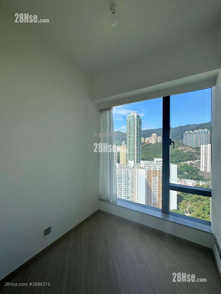 泰峯 售盘 3 房 560 平方尺