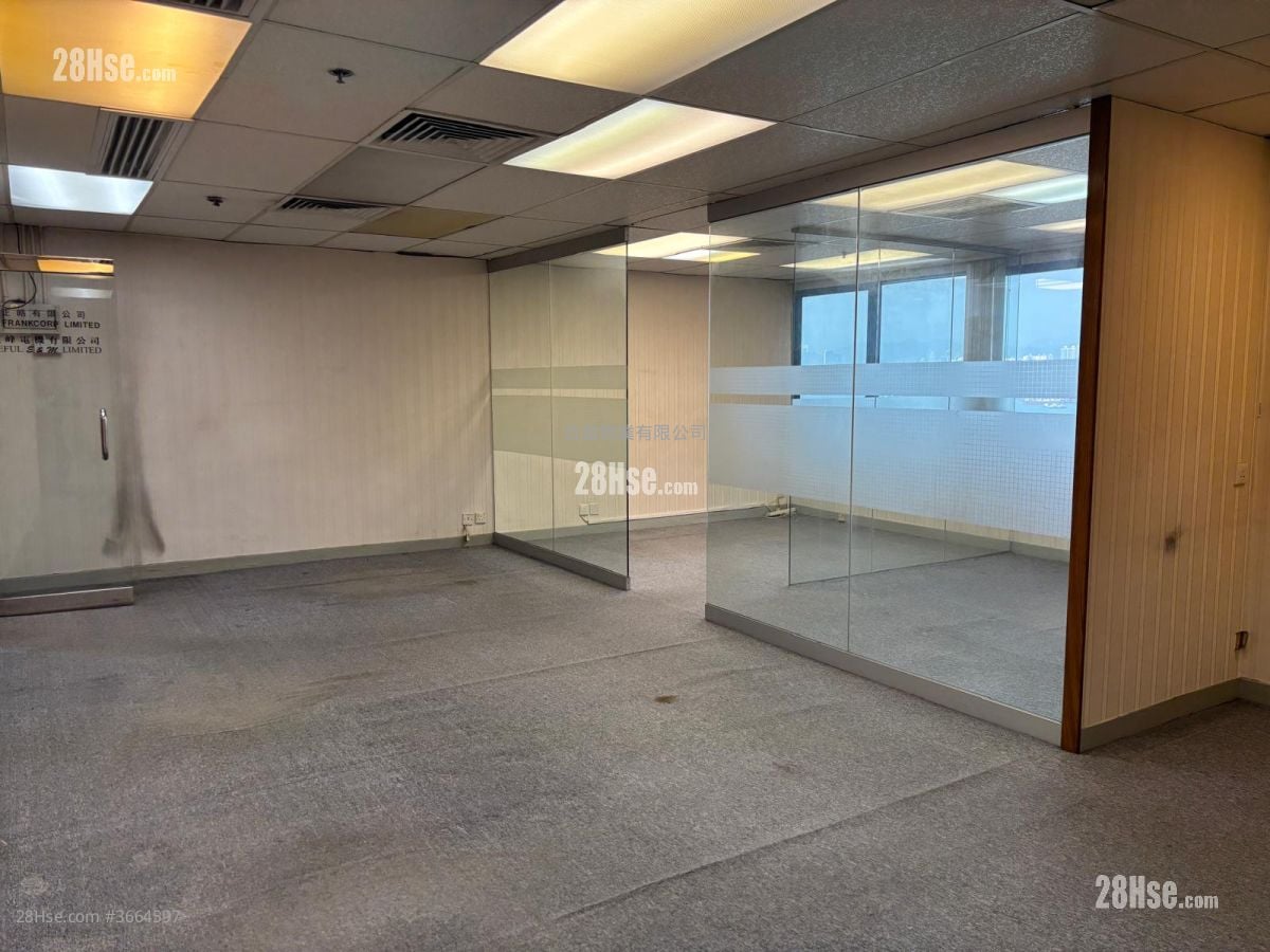 Shun Kwong Commercial Building Rental 3 Bedrooms 550 ft²