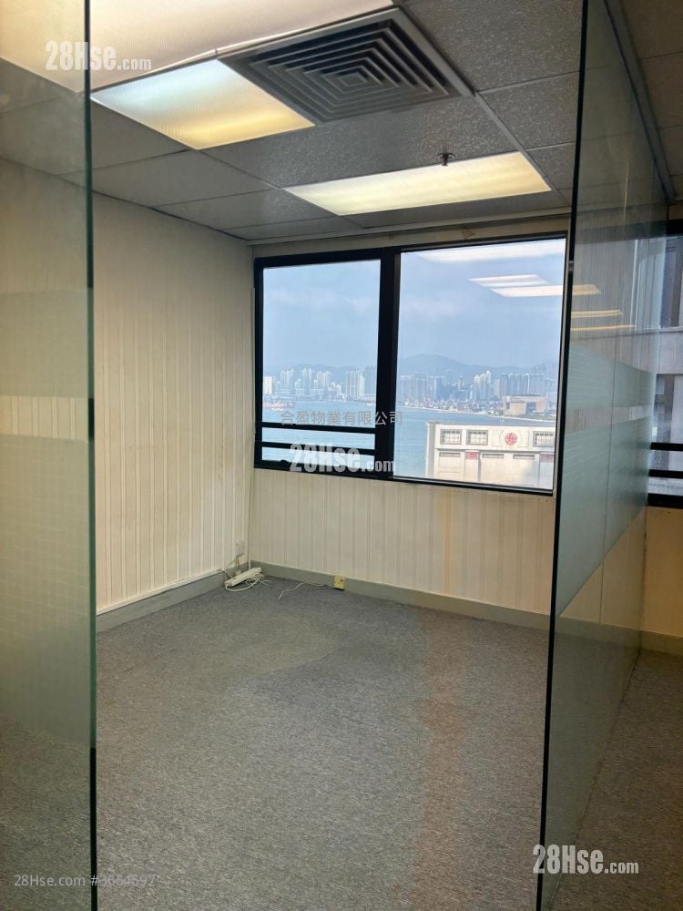 Shun Kwong Commercial Building Rental 3 Bedrooms 550 ft²