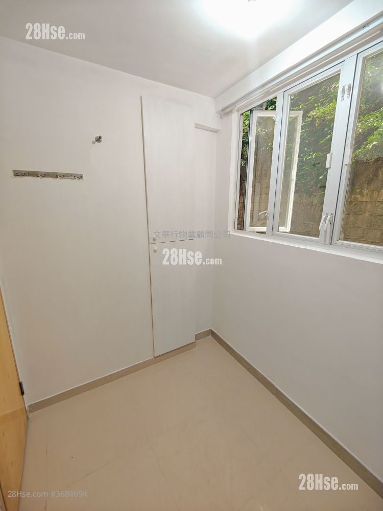 近金巴利道 租盘 2 房 , 1 浴室 340 平方尺