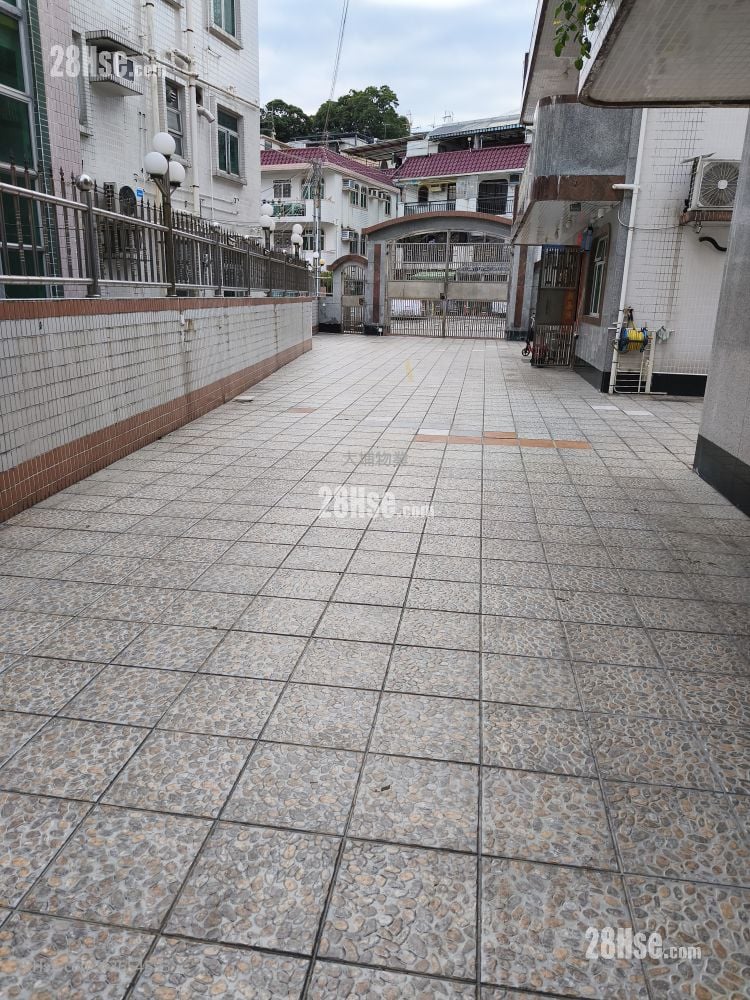 村屋 租盘 2 房 , 1 浴室 700 平方尺