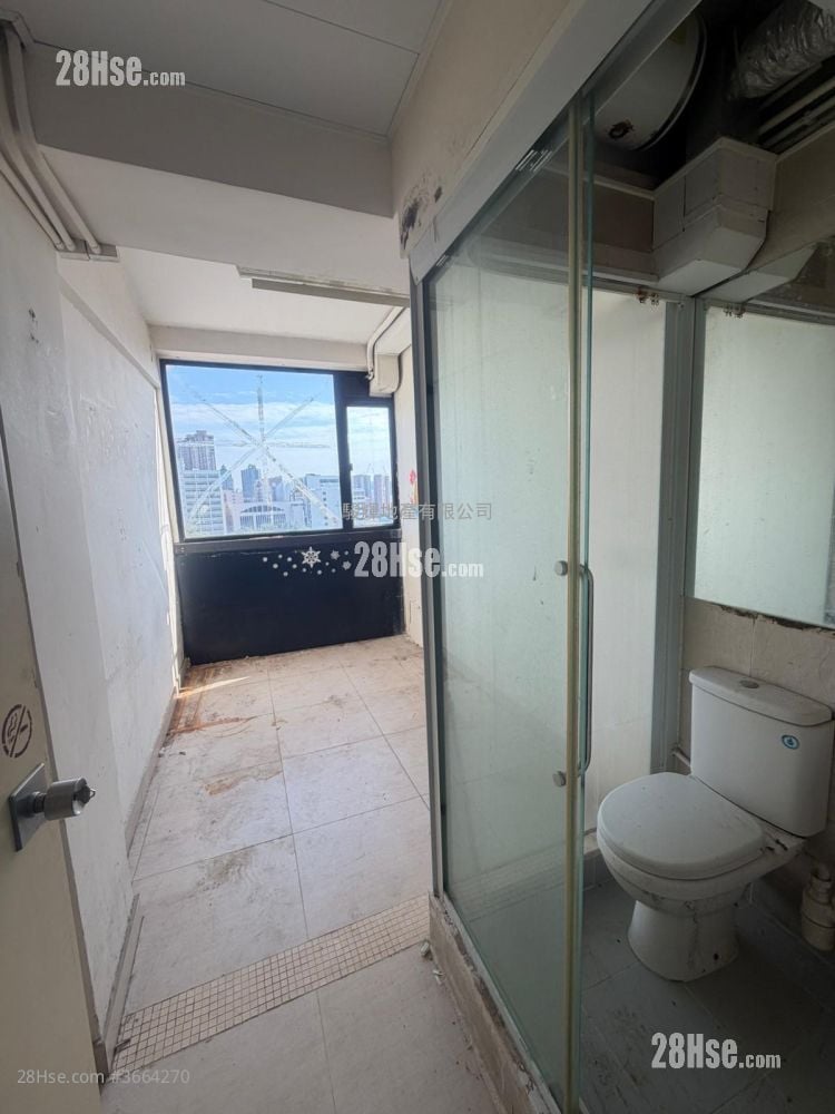 Alhambra Building Sell 5+ Bedrooms , 5+ Bathrooms 734 ft²