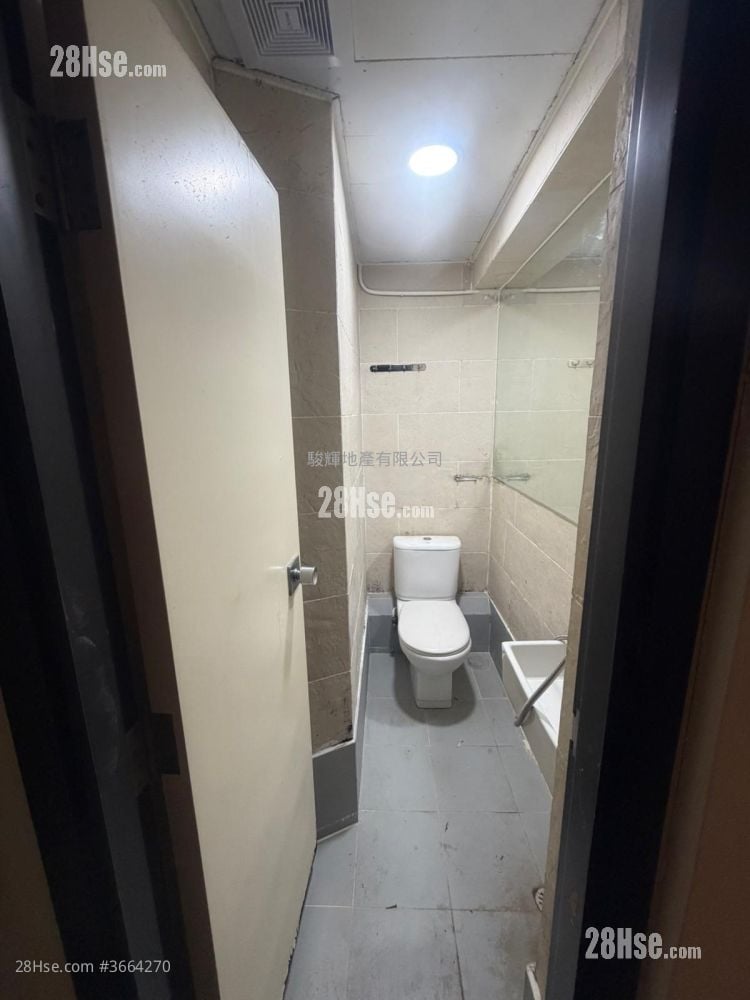 Alhambra Building Sell 5+ Bedrooms , 5+ Bathrooms 734 ft²