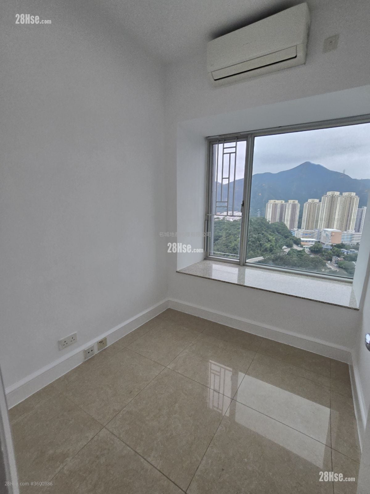 名城 租盘 3 房 , 2 浴室 740 平方尺