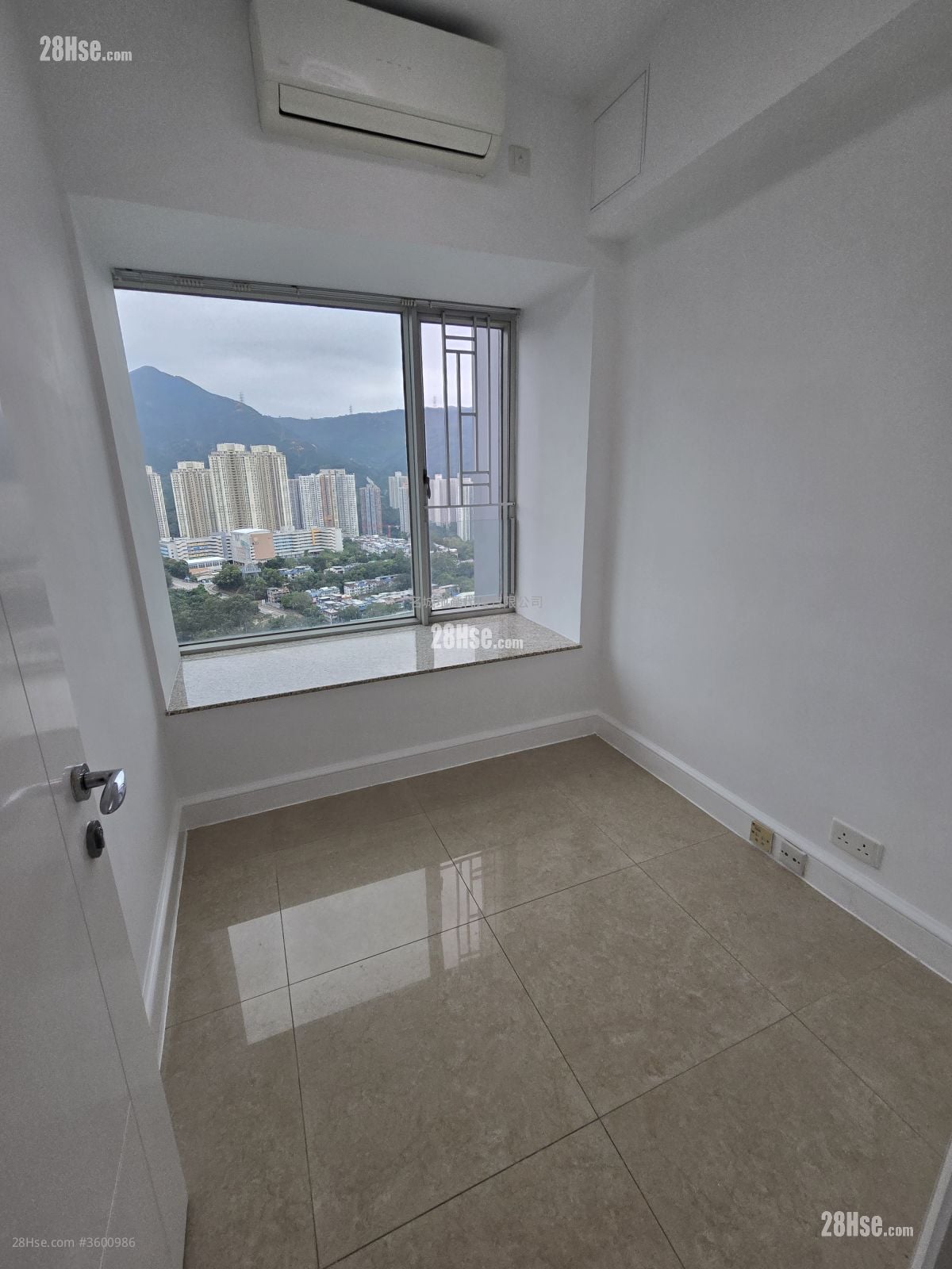 名城 租盘 3 房 , 2 浴室 740 平方尺