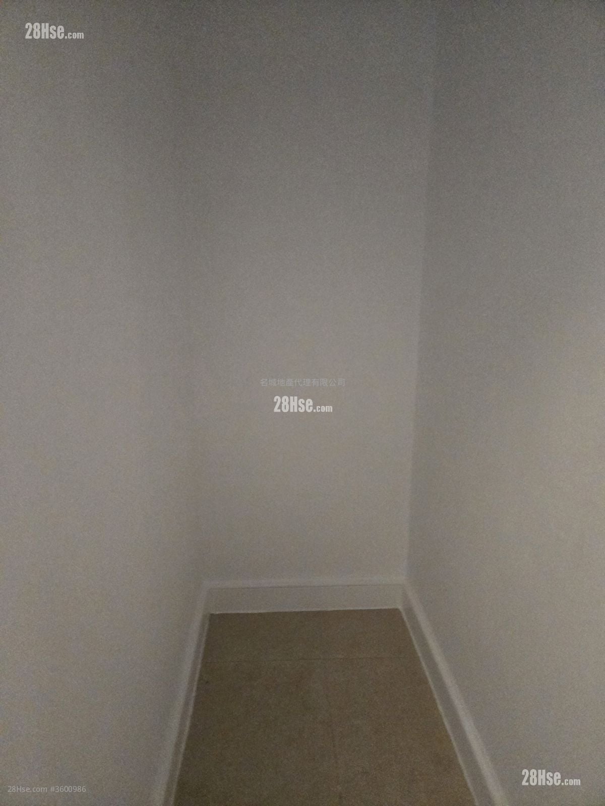 名城 租盘 3 房 , 2 浴室 740 平方尺