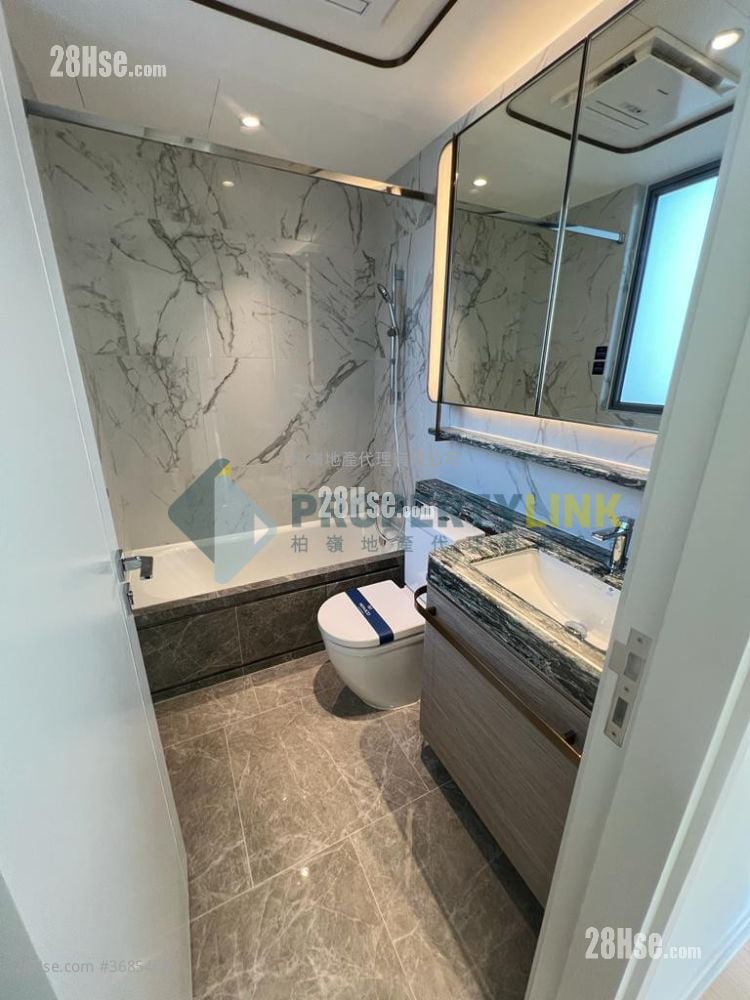 Monaco One 售盘 2 房 , 1 浴室 326 平方尺