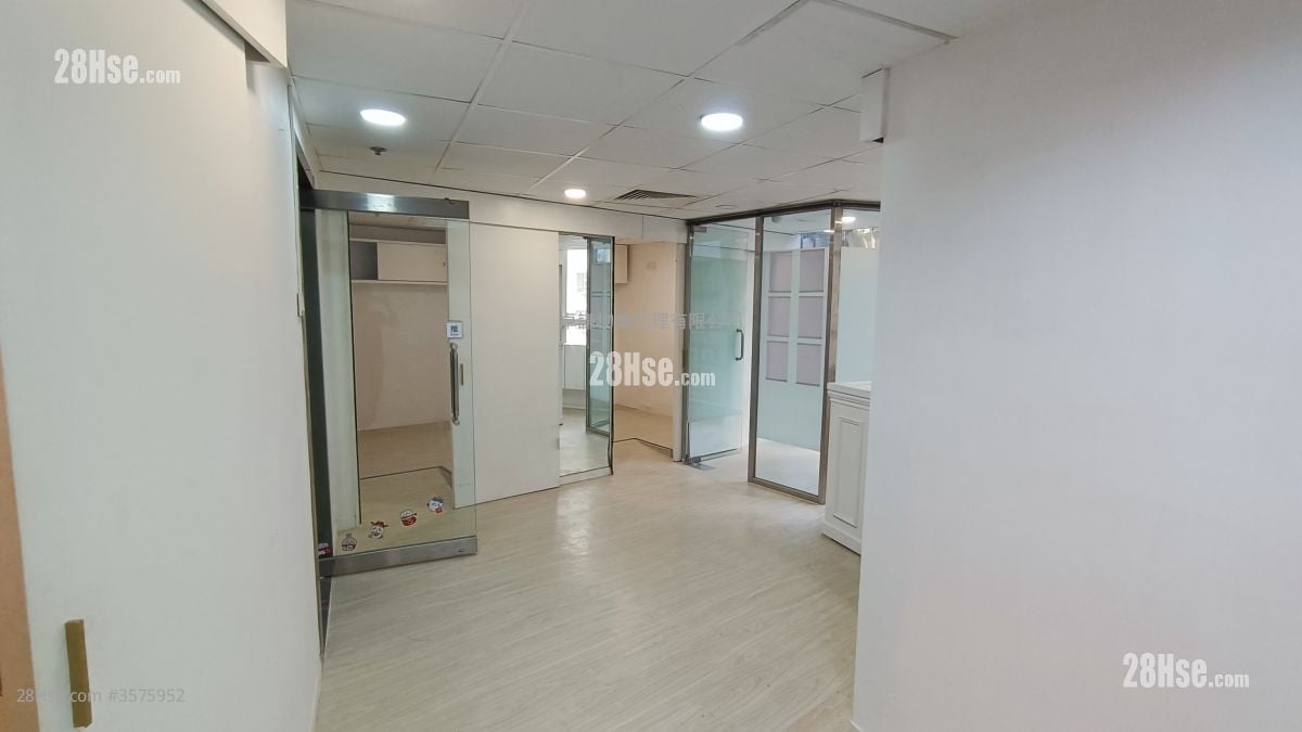 Kam Lung Commercial Centre Rental 4 Bedrooms , 1 Toilet
