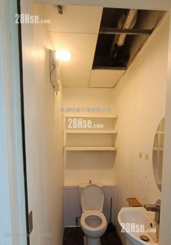 Kam Lung Commercial Centre Rental 4 Bedrooms , 1 Toilet