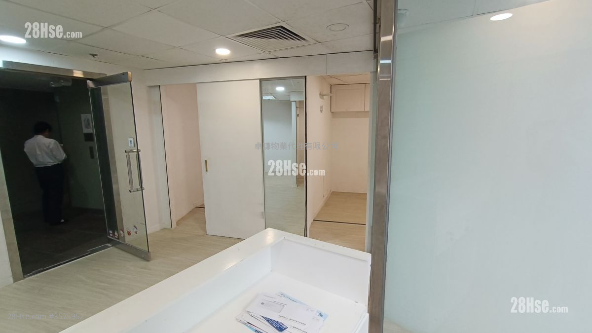 Kam Lung Commercial Centre Rental 4 Bedrooms , 1 Toilet