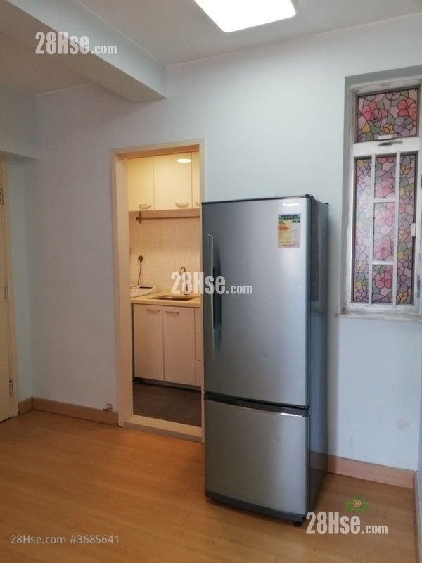 Tsuen Wan Centre Rental 2 Bedrooms 380 ft²