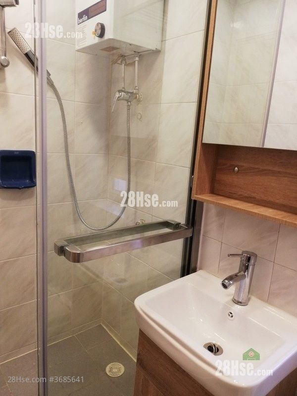 Tsuen Wan Centre Rental 2 Bedrooms 380 ft²