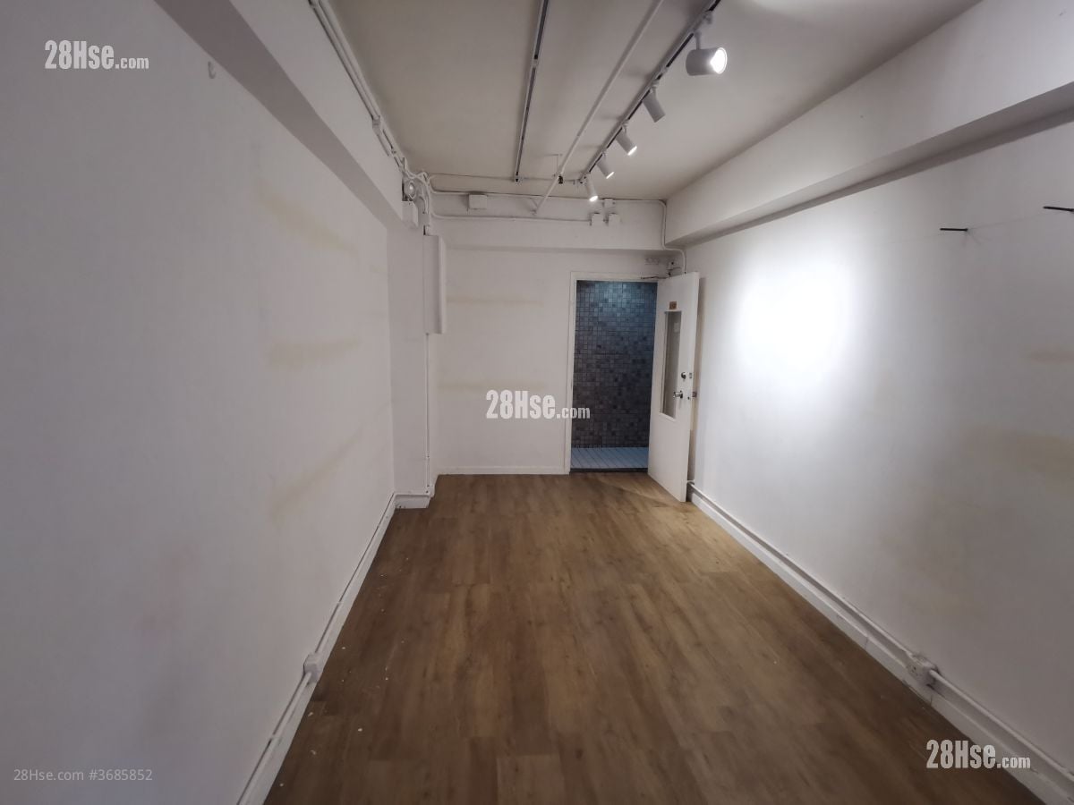 百宝利商业中心 租盘 276 平方尺