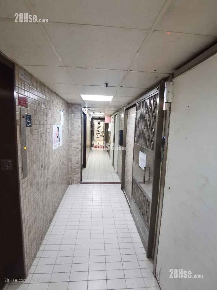 百宝利商业中心 租盘 276 平方尺