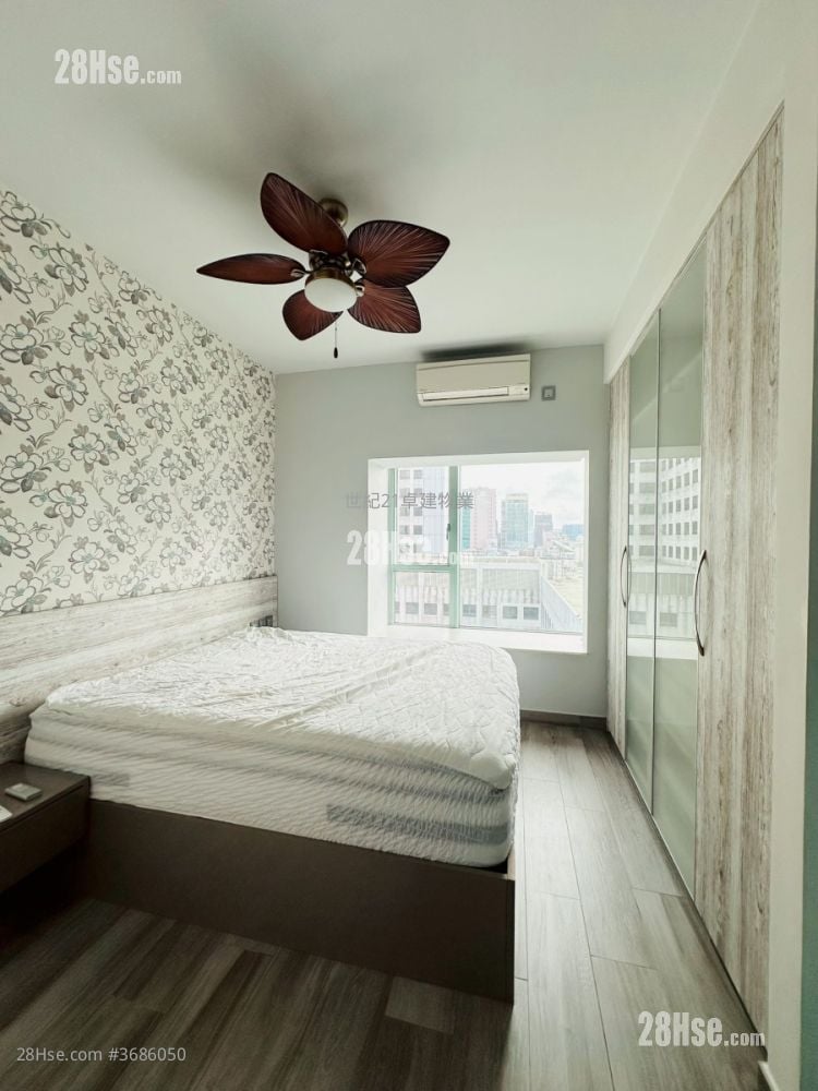 港景峰 售盘 2 房 , 2 浴室 802 平方尺