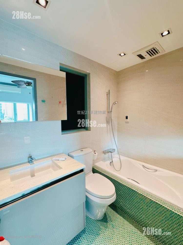 港景峰 售盘 2 房 , 2 浴室 802 平方尺