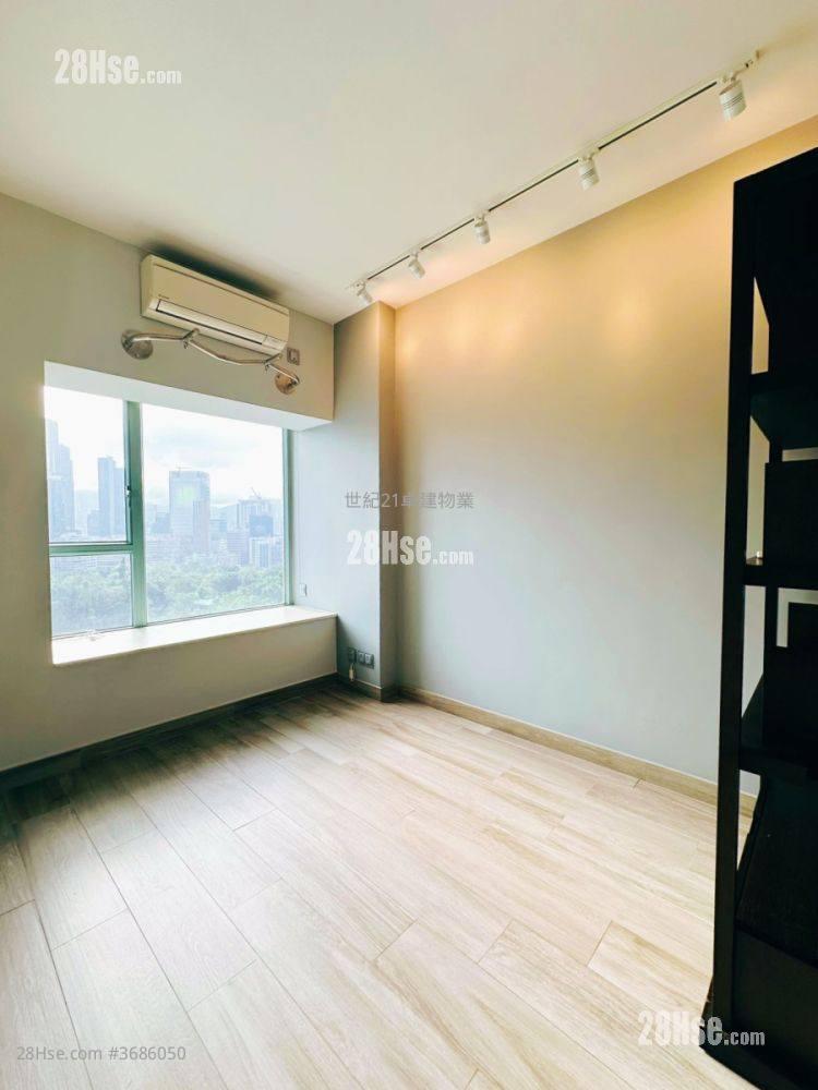 港景峰 售盘 2 房 , 2 浴室 802 平方尺