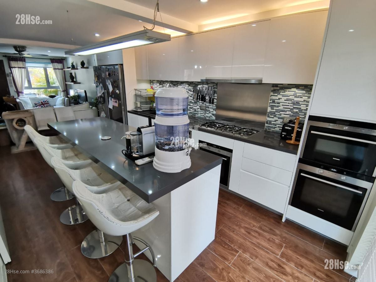 Yung Shue O Rental 5+ Bedrooms , 3 Bathrooms 2,100 ft²