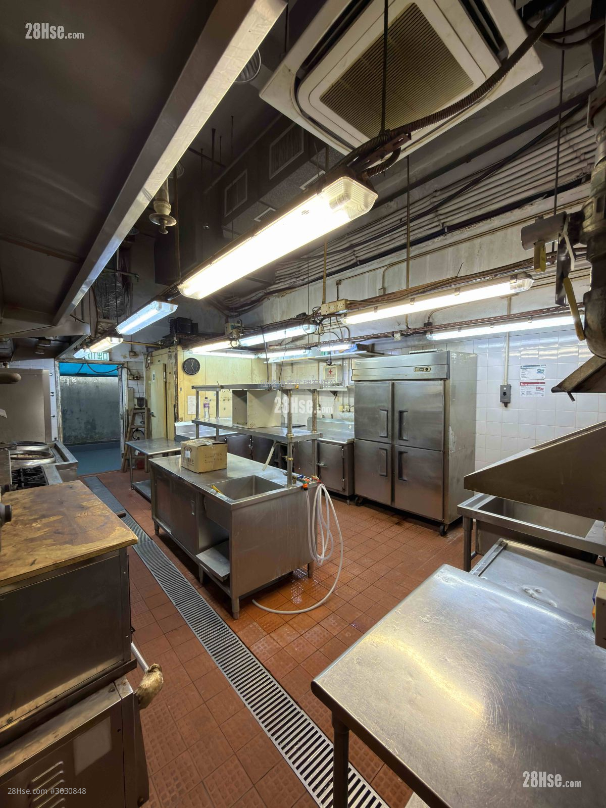 佳景大廈 租盤 2 廁所