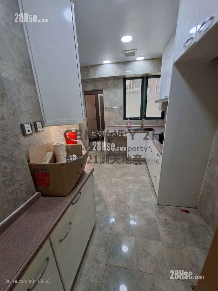 Deerhill Bay Sell 3 Bedrooms , 2 Bathrooms