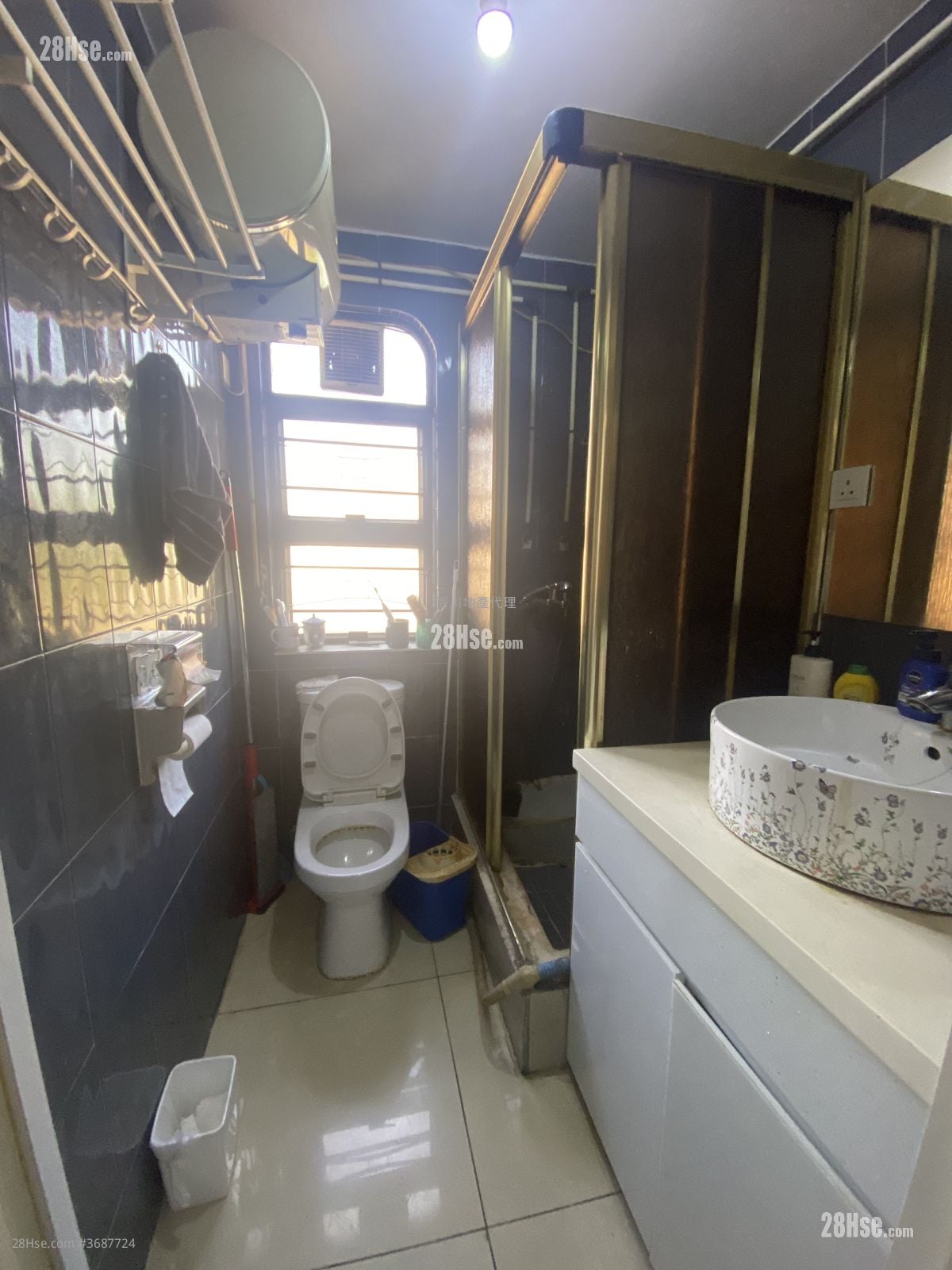 村屋 售盘 2 房 , 1 浴室 400 平方尺