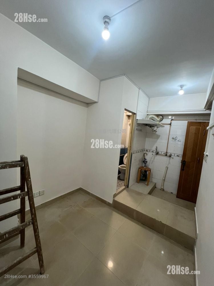 唐楼 租盘 1 房 170 平方尺