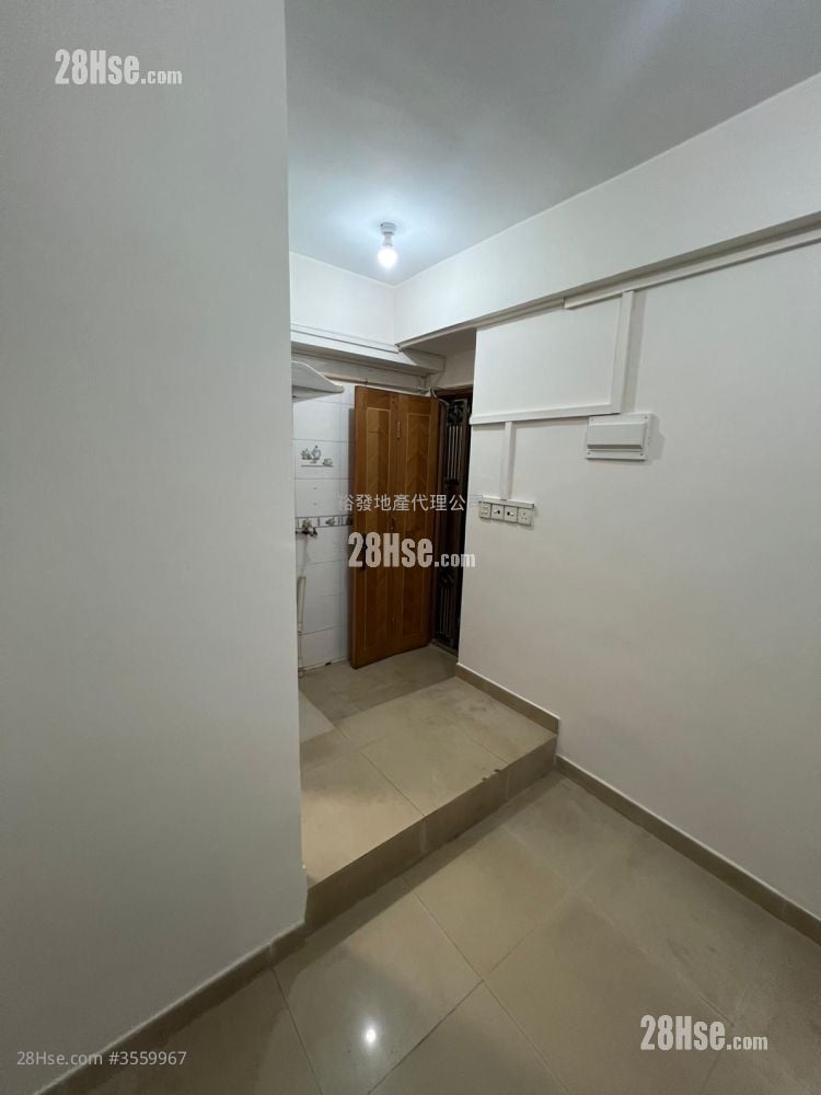 唐楼 租盘 1 房 170 平方尺