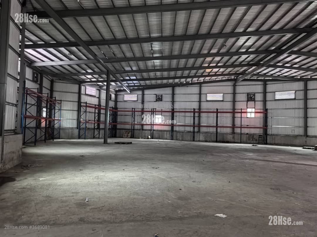 Land Rental 26,000 ft²