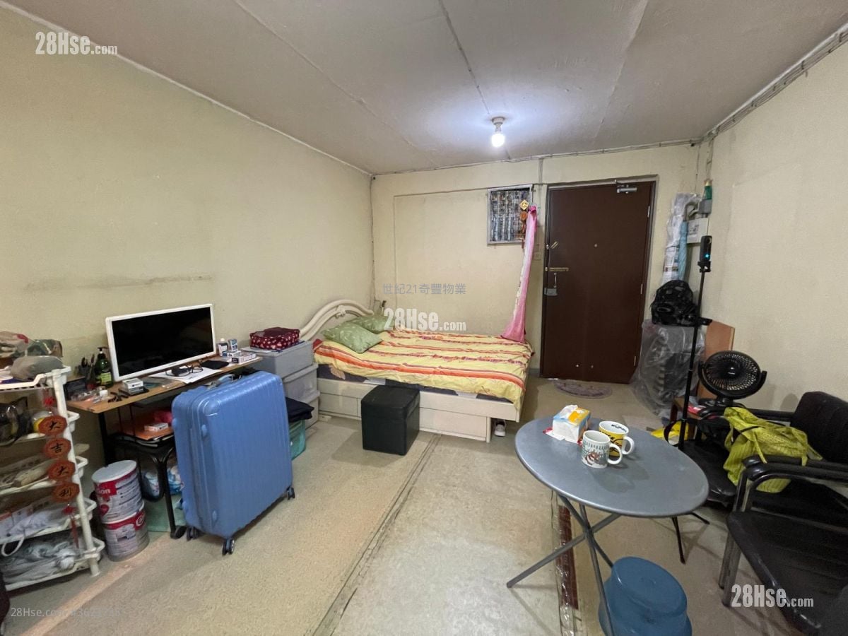 Cheung Wah Estate Sell Studio , 1 Bathroom 283 ft²