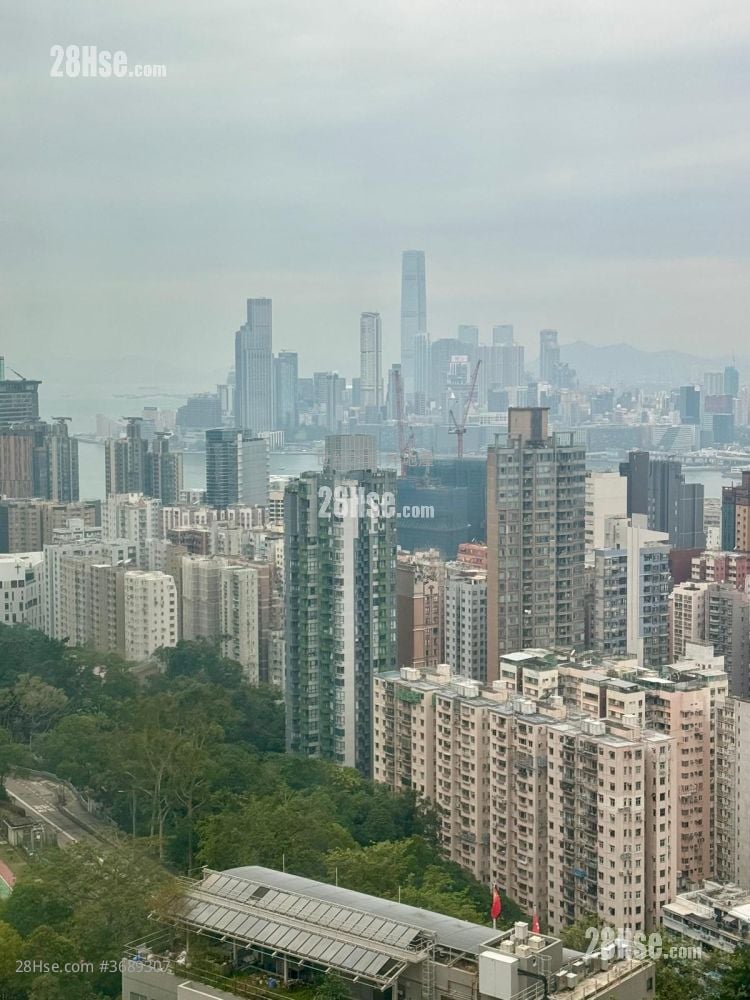 寶馬山花園 售盤 3 房 , 2 浴室 845 平方呎