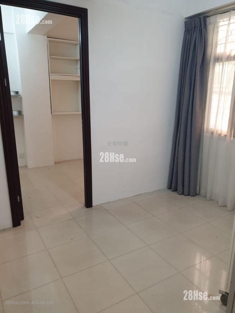 唐楼 租盘 2 房 , 1 浴室 269 平方尺