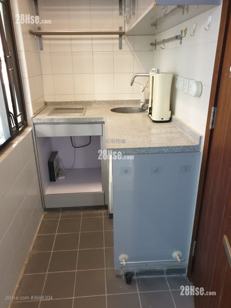 唐楼 租盘 2 房 , 1 浴室 269 平方尺