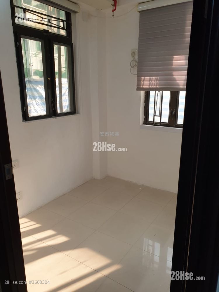 唐楼 租盘 2 房 , 1 浴室 269 平方尺