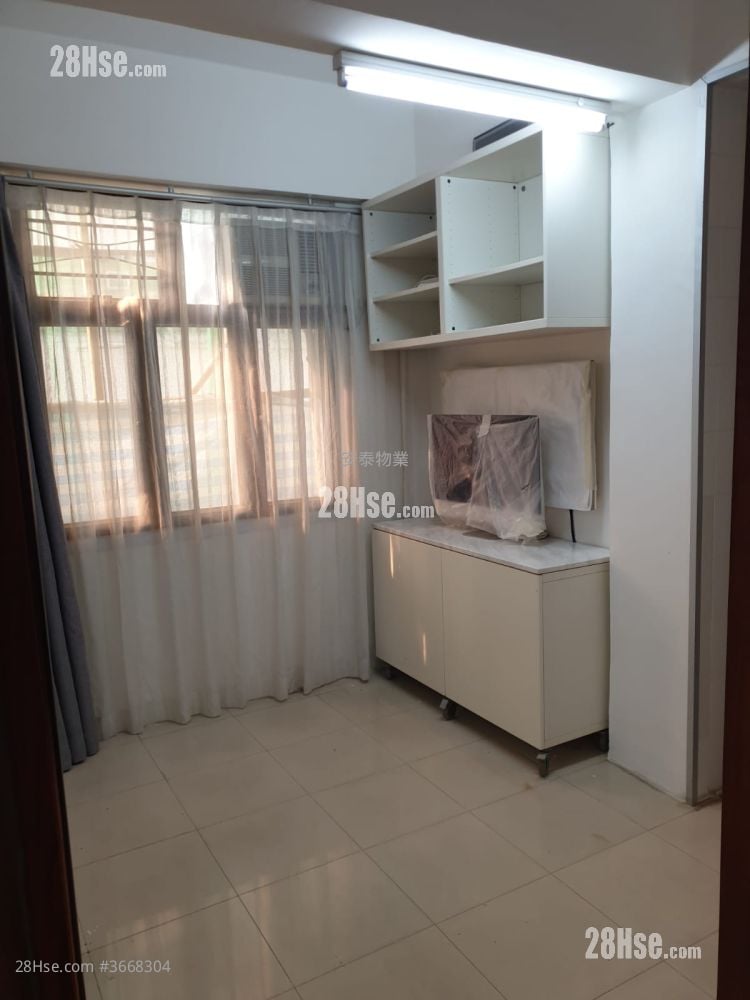 唐楼 租盘 2 房 , 1 浴室 269 平方尺