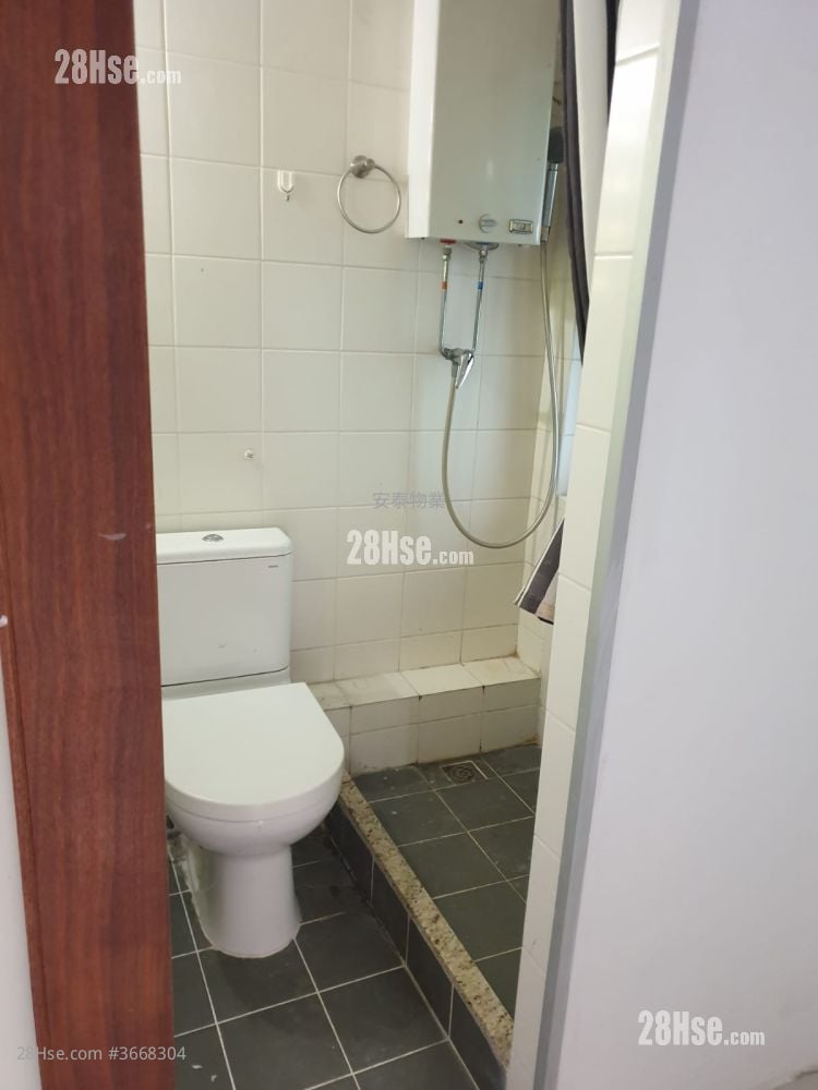 唐楼 租盘 2 房 , 1 浴室 269 平方尺