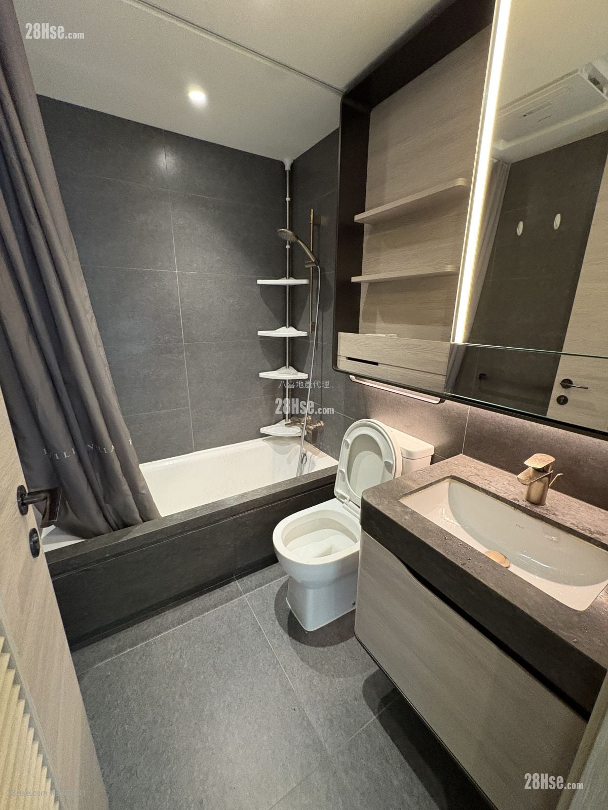 Fleur Pavilia Sell 2 Bedrooms , 1 Bathroom 605 ft²