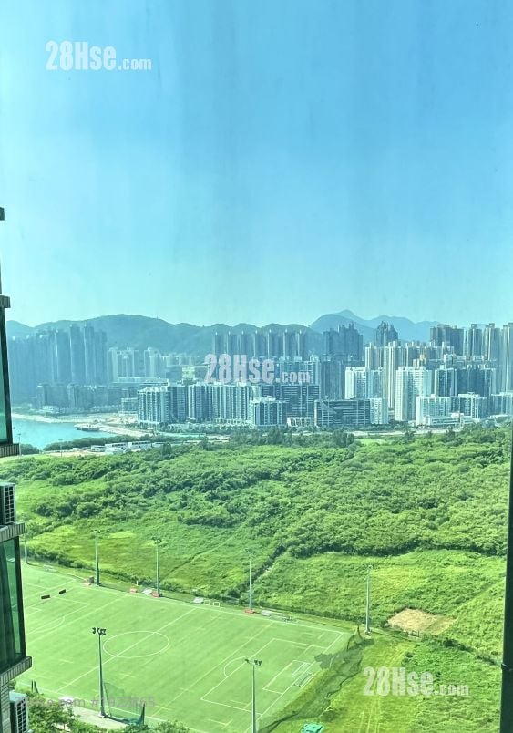 致蓝天 租盘 5+ 房 , 4 浴室 1,120 平方尺